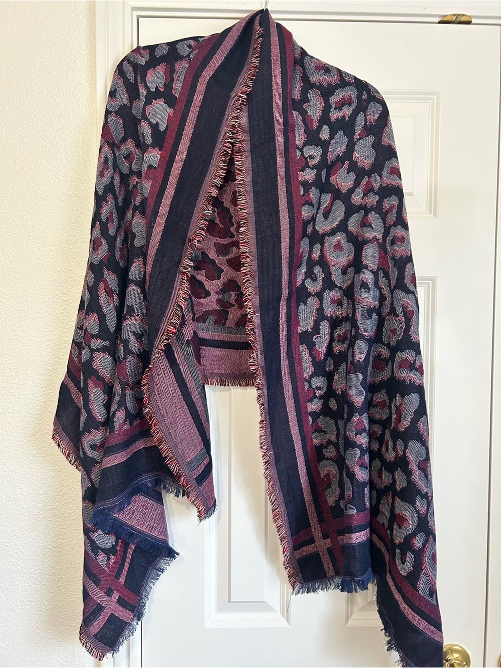 NWT- Animal-Print Wrap Scarf in Black and Mauve- 28x38”